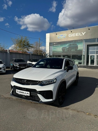 Geely Tugella 2022 год 