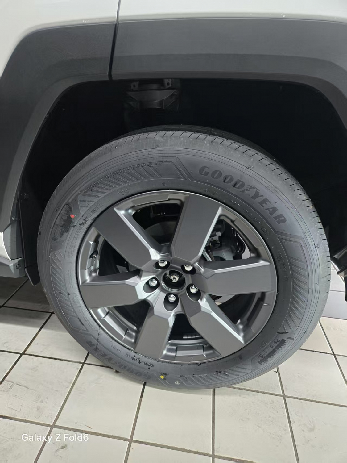 TOYOTA RAV 4 2026 4WD LUXURY