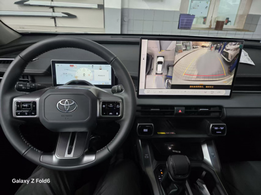 TOYOTA RAV 4 2026 4WD LUXURY