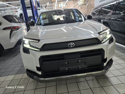 TOYOTA RAV 4 2026 4WD LUXURY